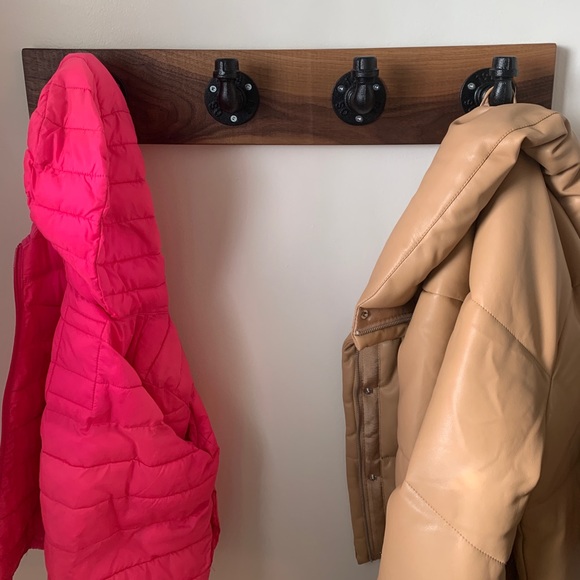 Handcrafted rustic industrial coat hook - Picture 2 of 6